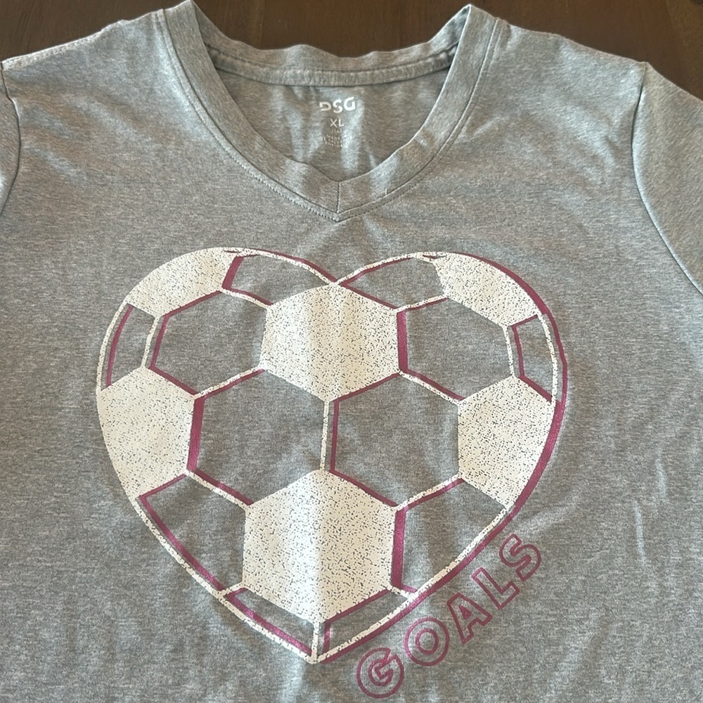 DSG girls soccer active shirt size XL Gray and pink - Picture 2 of 6